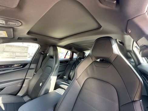 Certified 2026 Porsche Panamera w/ Premium Package RWD image 24