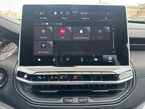 New 2026 Jeep Compass Latitude image 38