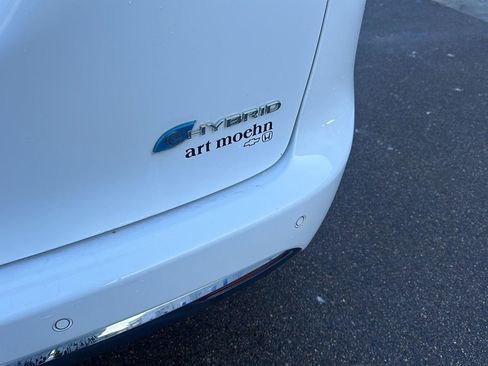 Used 2022 Chrysler Pacifica Touring-L image 6