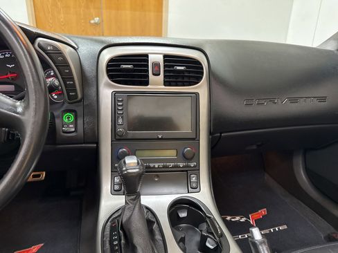 Used 2005 Chevrolet Corvette Convertible w/ Preferred Equipment Group RWD image 15