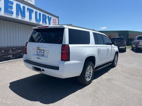 Used 2018 Chevrolet Suburban LT AWD/4WD image 17
