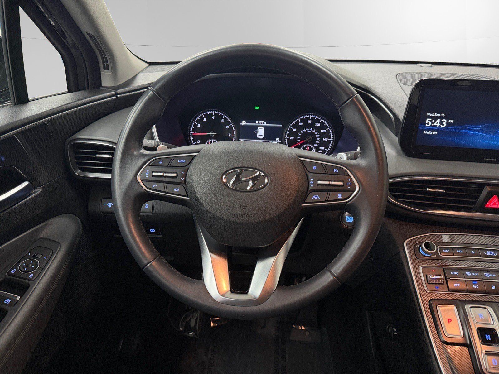 Certified 2023 Hyundai Santa Fe SEL w/ Cargo Package AWD/4WD image 12