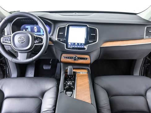 Certified 2023 Volvo XC90 B6 Plus w/ Protection Package Premier AWD/4WD image 19