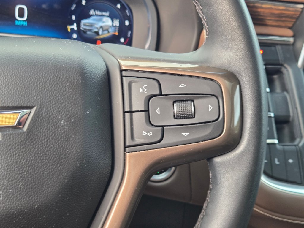 Used 2024 Chevrolet Suburban High Country w/ LPO, Illumination Package AWD/4WD image 29