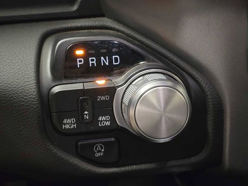 Used 2024 RAM 1500 Laramie image 38