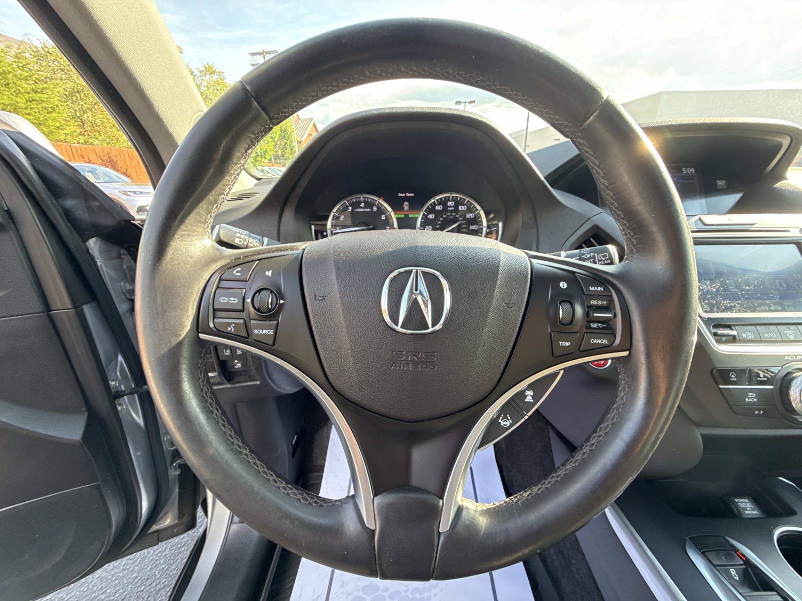 Used 2017 Acura MDX w/ Technology Package AWD/4WD image 9