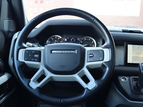 Used 2022 Land Rover Defender 110 S AWD/4WD image 23