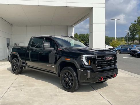 Used 2024 GMC Sierra 2500 AT4 w/ AT4 Premium Plus Package AWD/4WD image 6