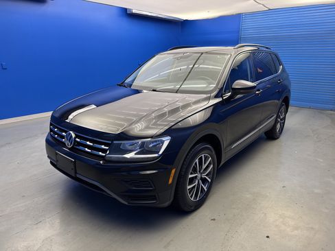 Used 2020 Volkswagen Tiguan SE image 4