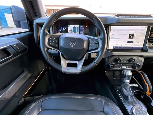 Used 2021 Ford Bronco Badlands image 5