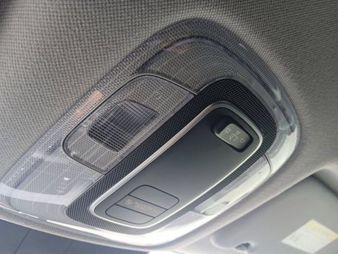 Used 2024 Hyundai Elantra SE FWD image 22