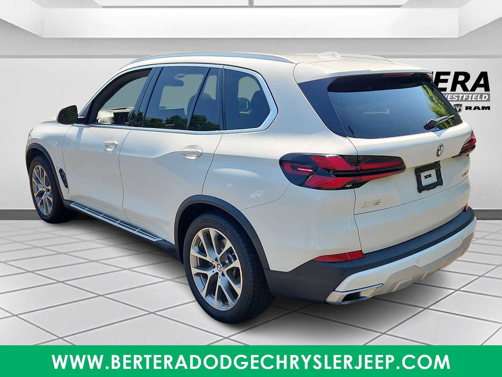 Used 2026 BMW X5 xDrive40i AWD/4WD image 4