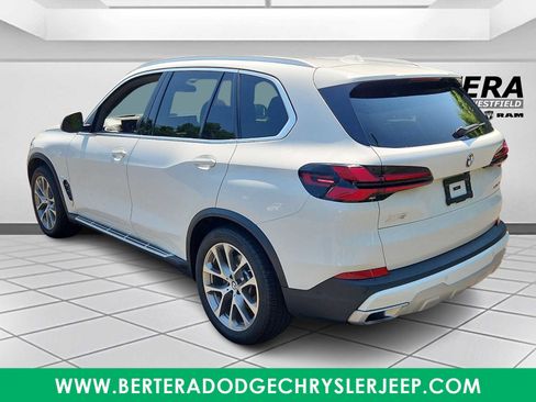 Used 2026 BMW X5 xDrive40i AWD/4WD image 4
