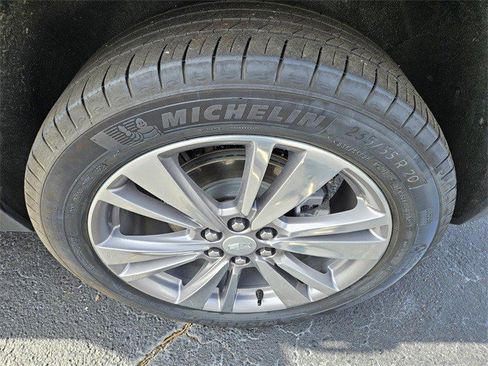 Certified 2025 Cadillac XT5 Premium Luxury image 22