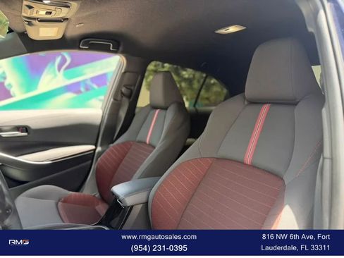 Used 2025 Toyota Corolla SE FWD image 18