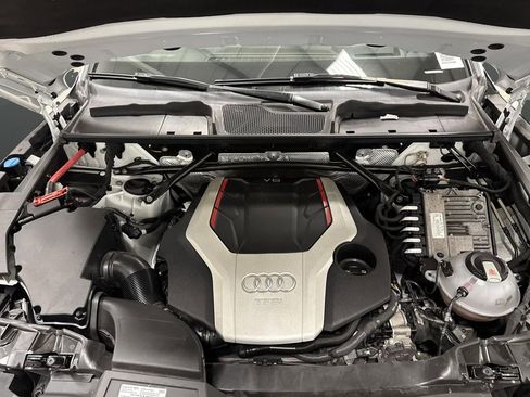 Used 2019 Audi SQ5 Prestige w/ Prestige Package image 39