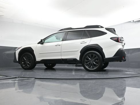 Used 2025 Subaru Outback Onyx Edition XT AWD/4WD image 34