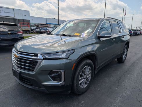 Used 2023 Chevrolet Traverse LT AWD/4WD image 4