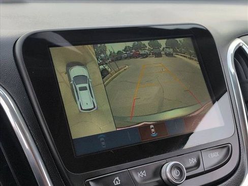 Used 2018 Chevrolet Equinox Premier FWD image 20