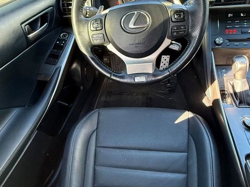Used 2019 Lexus IS 350 F Sport image 16