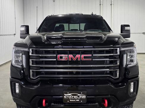 Used 2021 GMC Sierra 3500 AT4 w/ AT4 Premium Plus Package AWD/4WD image 3