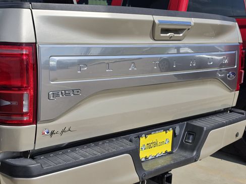 Used 2017 Ford F150 Platinum w/ Equipment Group 701A Luxury AWD/4WD image 10