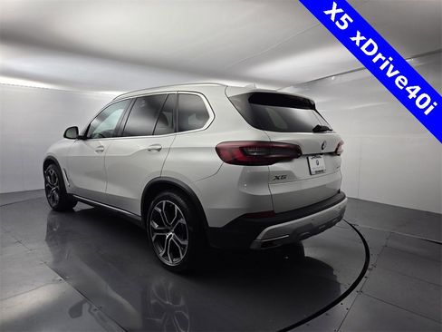 Used 2023 BMW X5 xDrive40i w/ Premium Package image 11