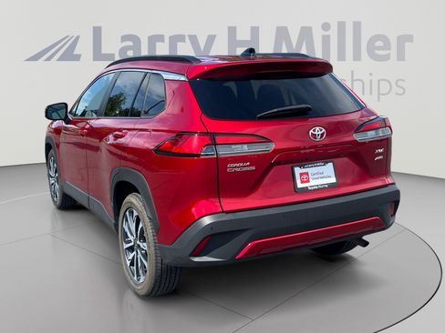 Used 2025 Toyota Corolla Cross XLE AWD/4WD image 3