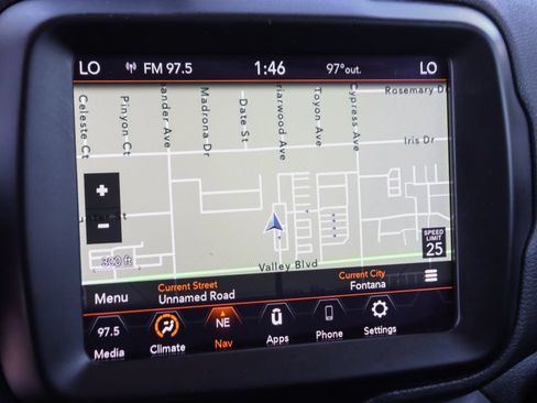 Used 2023 Jeep Renegade Trailhawk AWD/4WD image 22