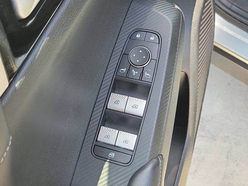 Used 2024 Mitsubishi Outlander SE FWD image 23