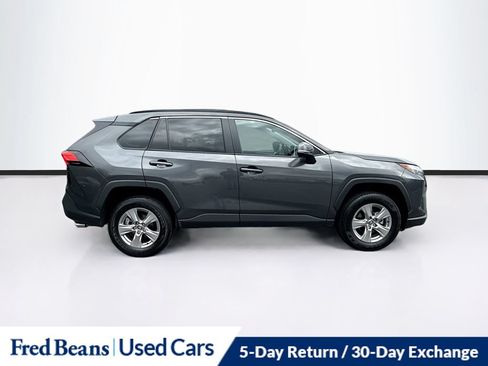 Used 2025 Toyota RAV4 XLE AWD/4WD image 12