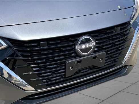 Used 2024 Nissan Sentra SV FWD image 31
