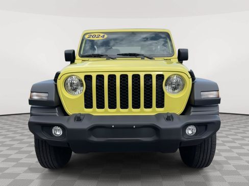 Used 2024 Jeep Wrangler Sport AWD/4WD image 11