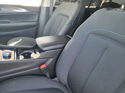 Used 2021 Jeep Grand Cherokee L Laredo w/ Luxury Tech Group I image 17