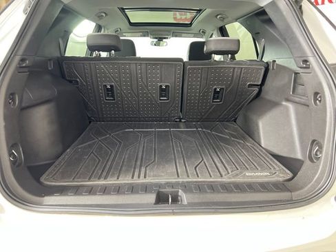 Used 2019 Chevrolet Equinox LT w/ Sun & Navigation Package image 23