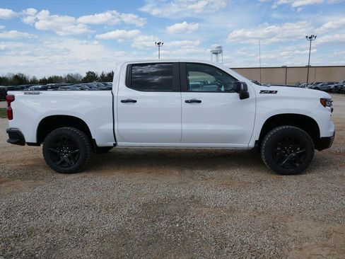 New 2026 Chevrolet Silverado 1500 LT Trail Boss w/ LT Trail Boss Premium Package AWD/4WD image 3
