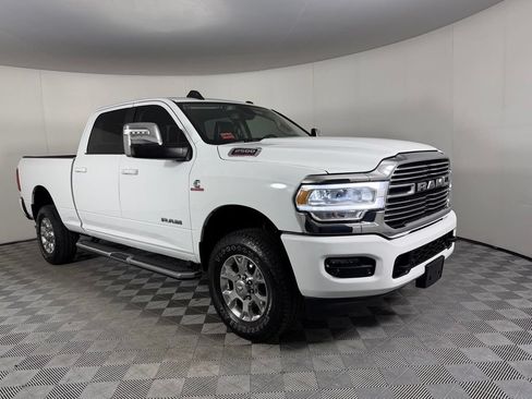 Used 2024 RAM 2500 Laramie AWD/4WD image 5