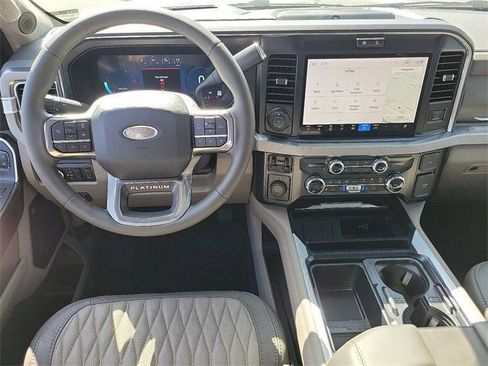 New 2025 Ford F350 Platinum w/ Platinum Plus Package image 4