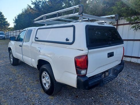 Used 2020 Toyota Tacoma SR RWD image 7