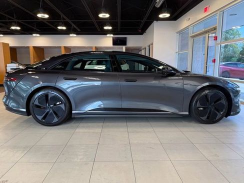 Used 2025 Lucid Air Touring AWD/4WD image 15