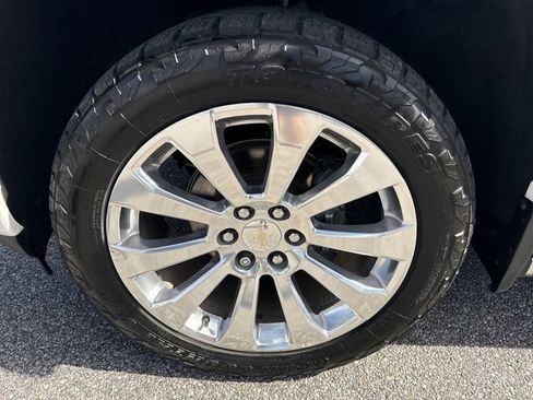 Used 2021 Chevrolet Silverado 1500 High Country AWD/4WD image 46