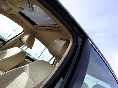 Used 2012 Volkswagen Passat 2.5 SE image 39