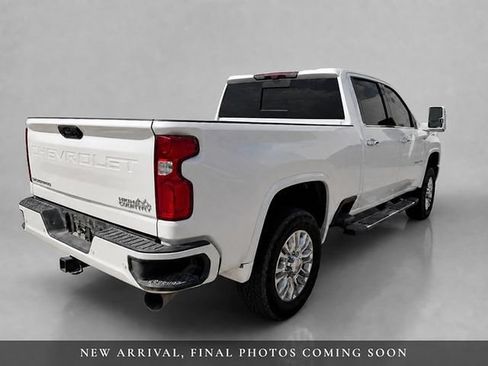 Used 2023 Chevrolet Silverado 2500 High Country w/ Z71 Off-Road Package AWD/4WD image 6