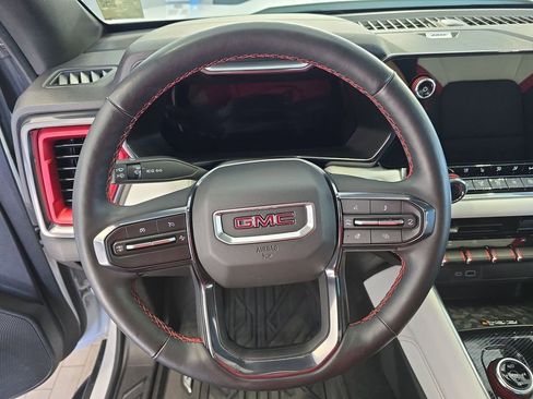 Used 2024 GMC Canyon AT4X image 17