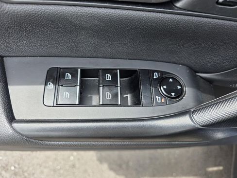 Used 2025 MAZDA CX-50 AWD 2.5 S w/ Preferred Package image 12