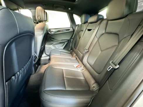 Used 2024 Porsche Macan Turbo image 22