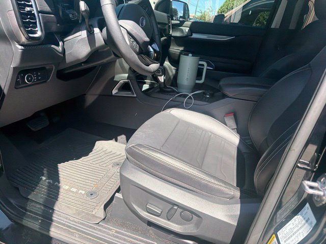 Used 2025 Ford Ranger Lariat AWD/4WD image 3