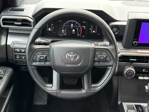 Used 2026 Toyota Tacoma SR5 AWD/4WD image 11