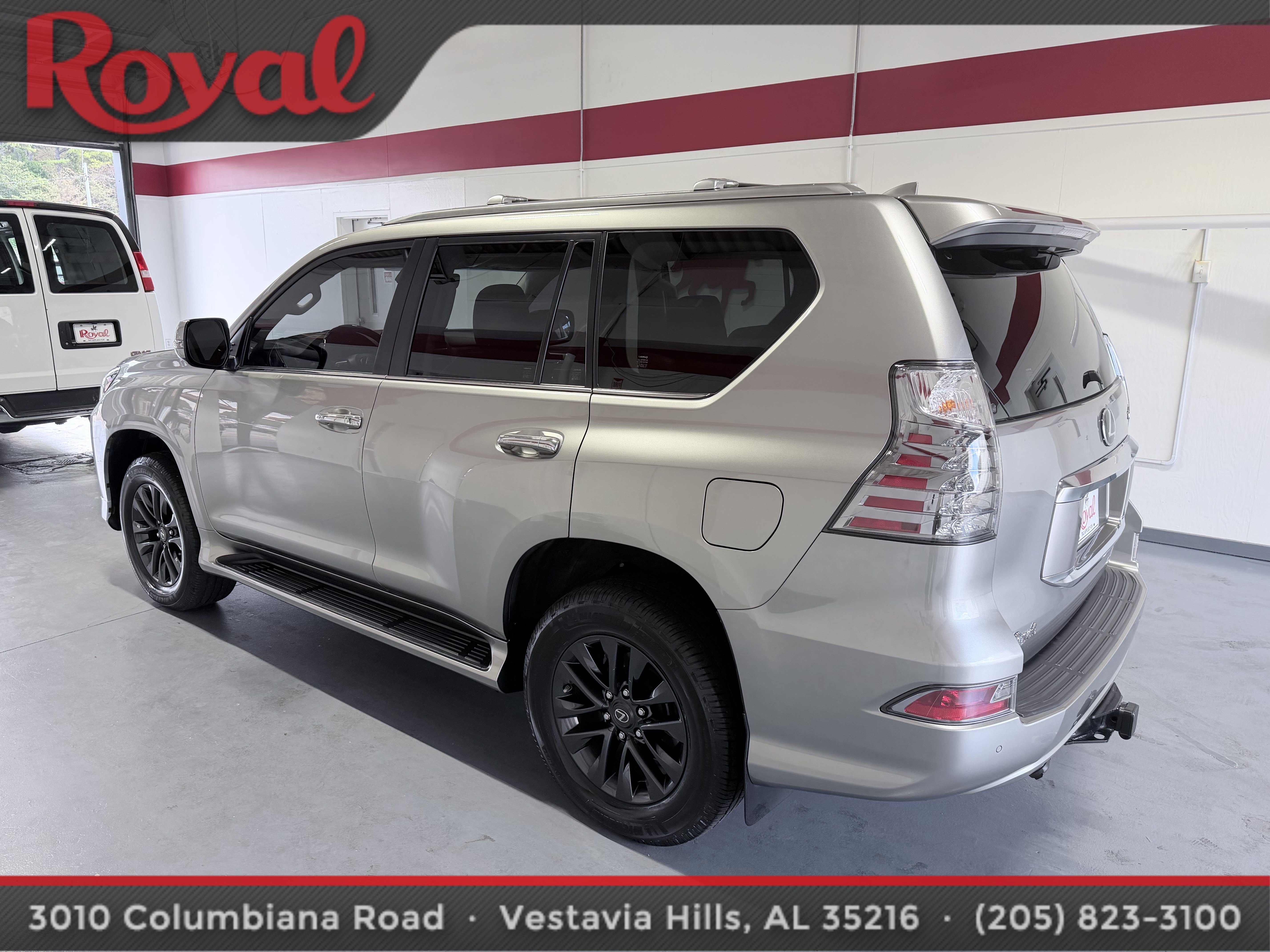 Used 2023 Lexus GX 460 Premium w/ Premium Package AWD/4WD image 9