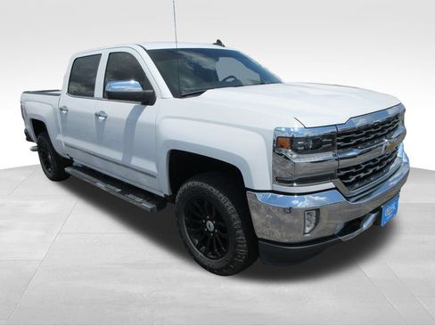 Used 2018 Chevrolet Silverado 1500 LTZ AWD/4WD image 7